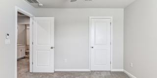 Spacious 3BR Townhome in Lutz Gallery 17
