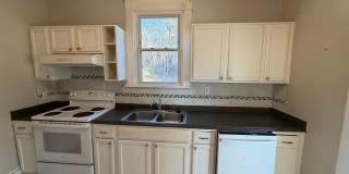 Charming 4bdrm/1.5bth Home Located in Richmond's North Highland Park w/Balcony!! Gallery 21