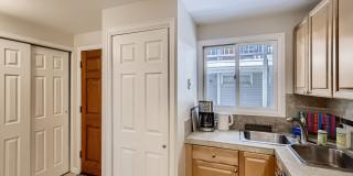Lovely Pearl St. Condo 1 BDR/1 BA Downtown Boulder Gallery 15