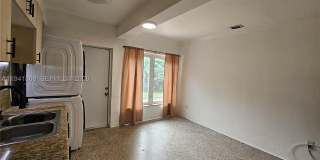 1100 NE 115 Gallery 10