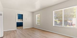 Fully Remodeled Oakland 2 Bed w/ Off-Street Parking & Beautiful Cabinets Gallery 4