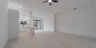 541 Ladd St Gallery 19