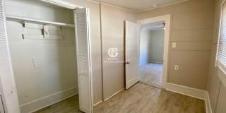 Remodeled 2 bedroom / 1 bathroom home available now! Gallery 14