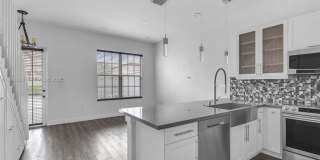 624 Southwest 147th Avenue Gallery 2