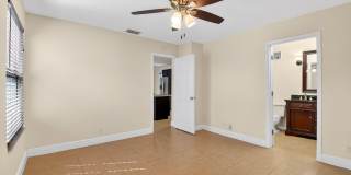18 CROSSINGS Circle Gallery 27