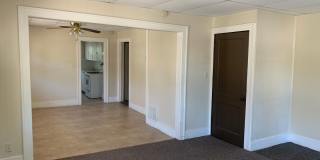 Upper Level 2 Bedroom, 1 Bathroom Duplex Gallery 5