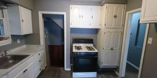 3 bedroom 1 bath bungalow now available! - $1100/mo Gallery 15