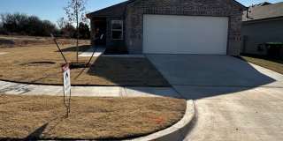 Half Off First Month's Rent + No Hidden Fees! Move-In Ready 3 Bed, 2 Bath Home in Southbrook Gallery 4