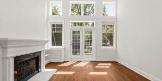 3928 N GREENVIEW Avenue Gallery 2