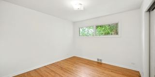 673 N Park Boulevard Gallery 17