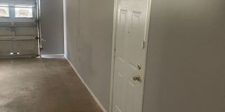 Move in Special! $200 off First Month! Adorable 2 Bedroom with 2 Car Garage Close to Hospitals and TTU! Gallery 11