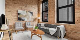 153 W Ohio Street Gallery 2