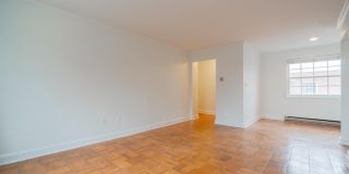 1718 W ABINGDON Drive Gallery 20