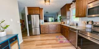 Coming Soon! 3 Bedroom 2 Bathroom-Dogs okay! Gallery 5