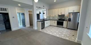 Charming 2 Bed 1 Bath Apartment in Downtown Fredericksburg Charming 2 Bed 1 Bath Apartment in Downtown Fredericksburg Gallery 3