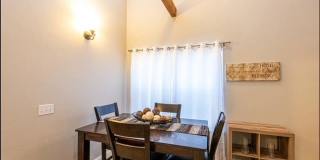 1123 S Tottenham Court Gallery 7