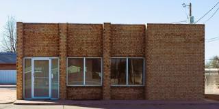 408 E Broadway Gallery 1