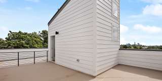 Beautiful End Unit at Overlook Station Gallery 77