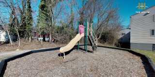 Hunting Hills Gallery 12