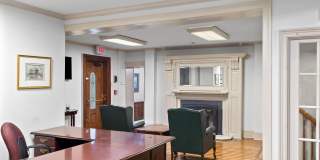 152 N MAIN Street Gallery 18