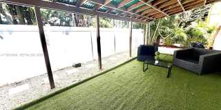 1425 NE 56th St Gallery 4