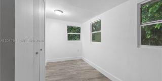 27 NE 60th Ter Gallery 11