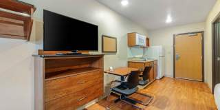 Fort Lauderdale - Airport - West Gallery 26