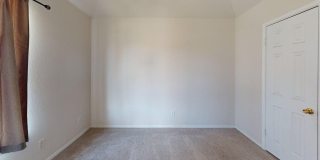 Open Floor Plan! Gallery 25