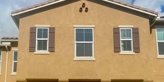 3 Bdrm, 2.5 Ba Townhouse w/2 Car Attached Garage Available For Rent Gallery 1