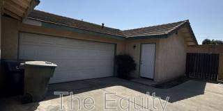 983 North Lynora Gallery 1