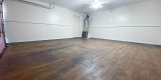 3215 Northwest Boulevard Gallery 24