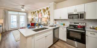 The Halstead Gallery 41