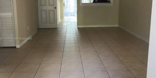 15 SW 14th Ter Gallery 1