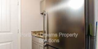 2003 Spring Garden St Gallery 5