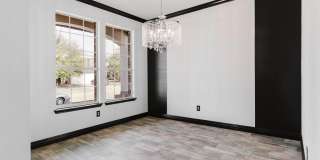 1733 Elm Street Gallery 6