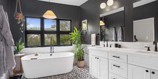 2065 Watsonia Ter Gallery 18