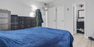 2270 NE 68th St Gallery 16