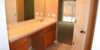 Great home for rent in Visalia! Gallery 11