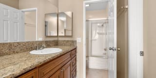 Vista Apartments Gallery 25