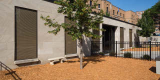 430 Oak Grove Gallery 17