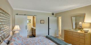 2866 NE 30th Street Gallery 28