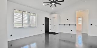 1495 Oxbow Gallery 21