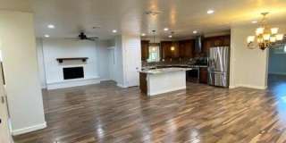 1011 W Northern Avenue Gallery 2