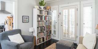 Adorable 1 bed / 1 bath Apartment in the Heart of Echo Park with In-Unit Laundry, Parking & Private Yard Gallery 10