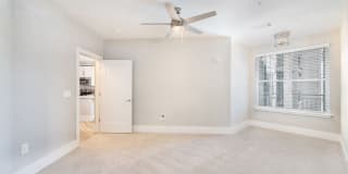 The Boulevard Gallery 32