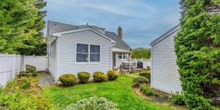 25 E Shore Drive Gallery 25