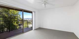 Escondido 2 bed 2.5 bath condo for lease Gallery 13