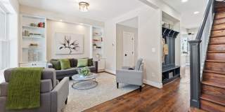 Newly Renovated Rowhome in Capitol Hill 4BR 3Bath Gallery 5