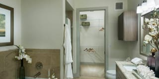 322 on North Broad Gallery 21