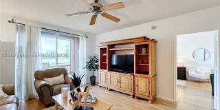 11720 Saint Andrews Pl Gallery 4
